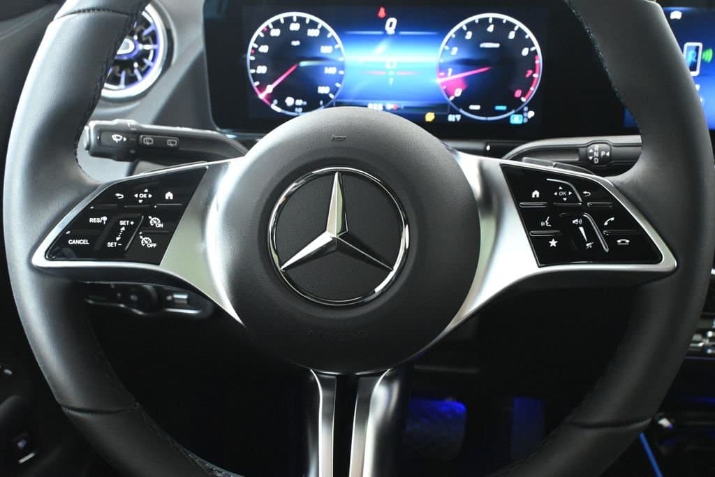 2026 Mercedes-Benz GLA 16
