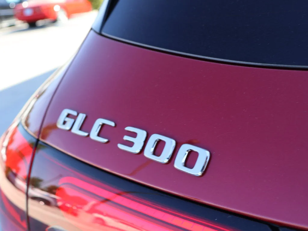 2026 Mercedes-Benz GLC 13
