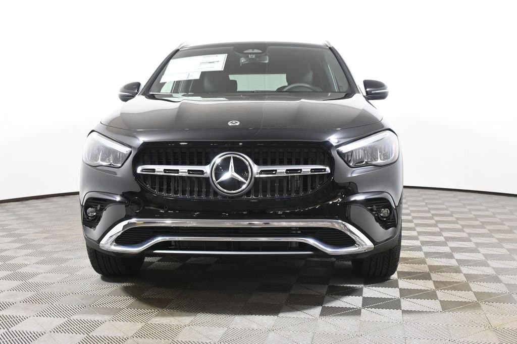 2026 Mercedes-Benz GLA 8