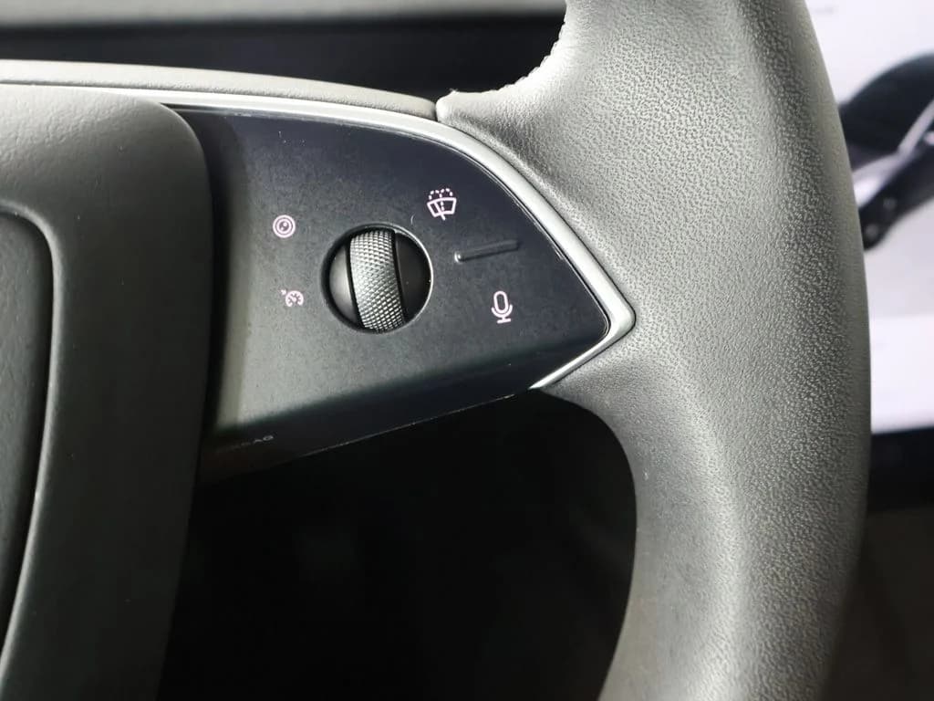 2025 Tesla Model 3 40