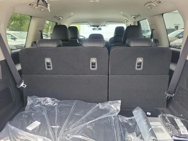 2026 Nissan Armada 5