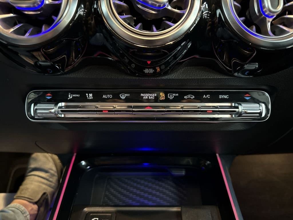 2021 Mercedes-Benz GLB 25