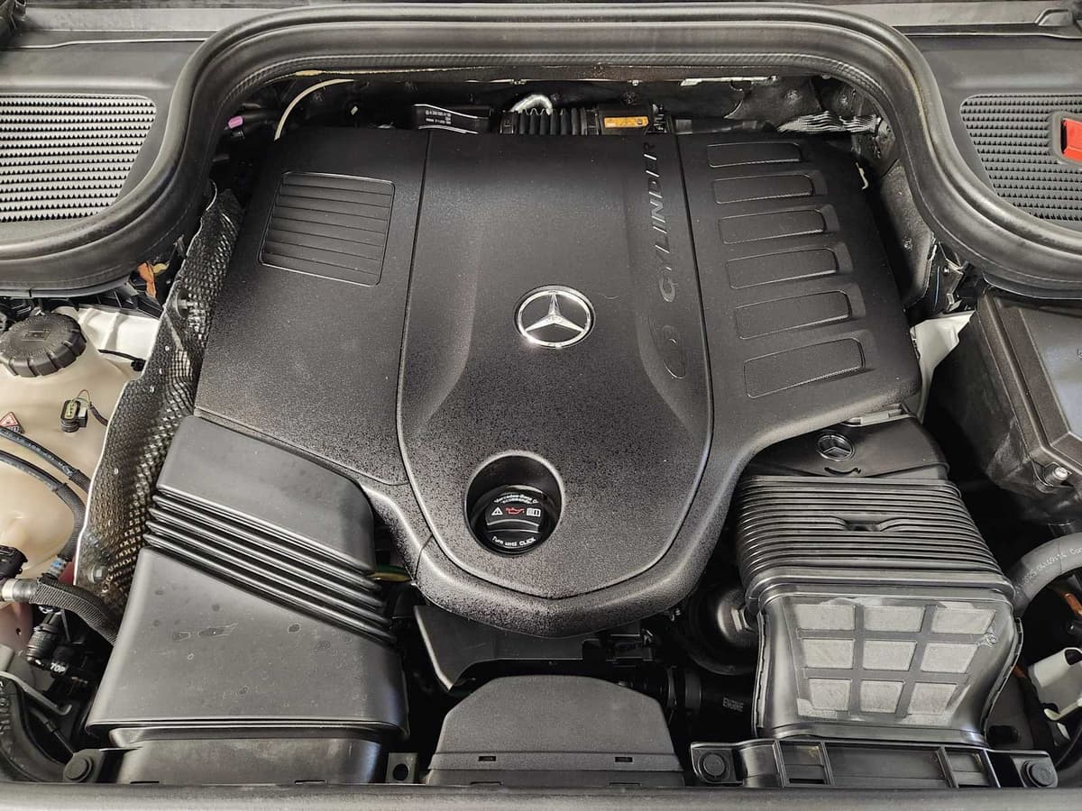 2026 Mercedes-Benz GLS 30