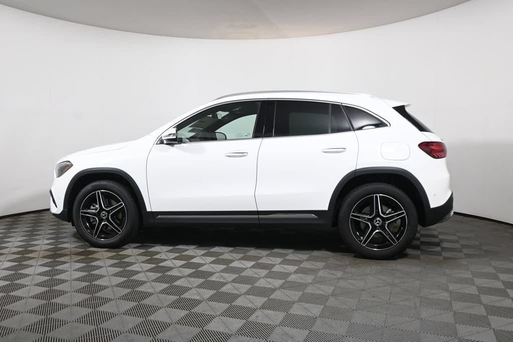 2026 Mercedes-Benz GLA 38