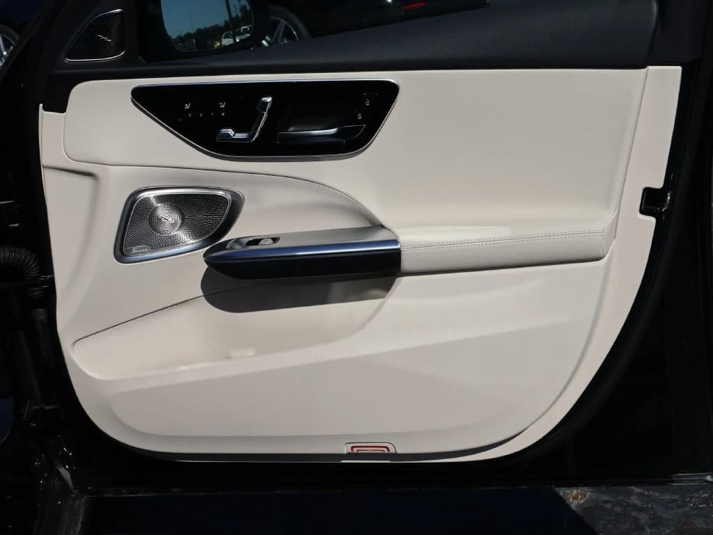 2026 Mercedes-Benz C-Class Sedan 9