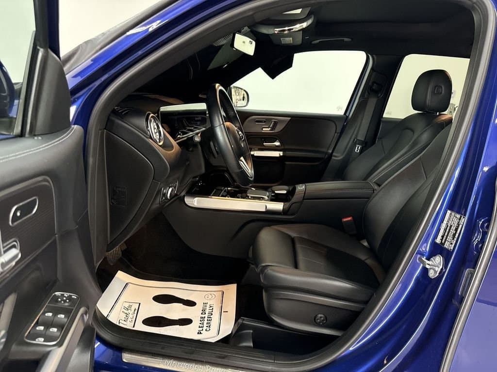 2021 Mercedes-Benz GLB 10