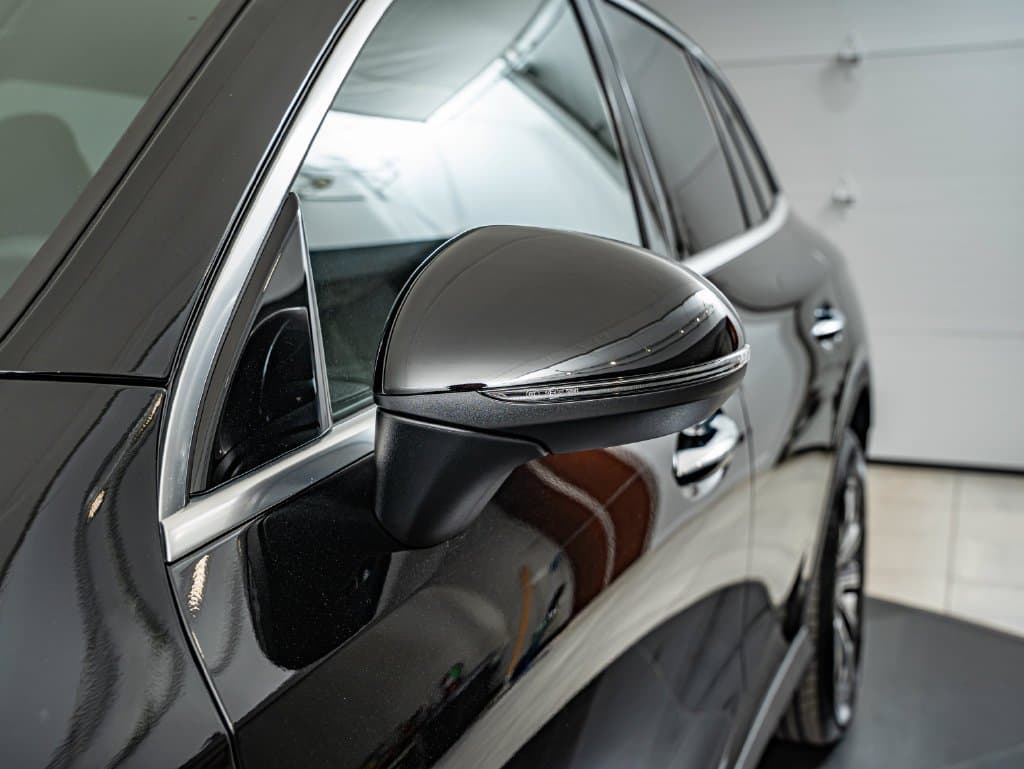 2026 Mercedes-Benz GLC 7