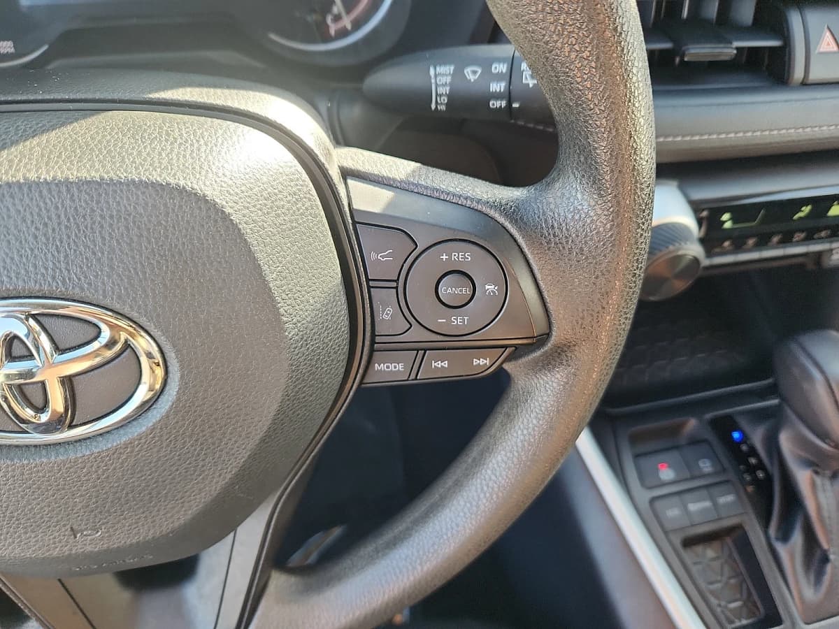 2025 Toyota RAV4 19