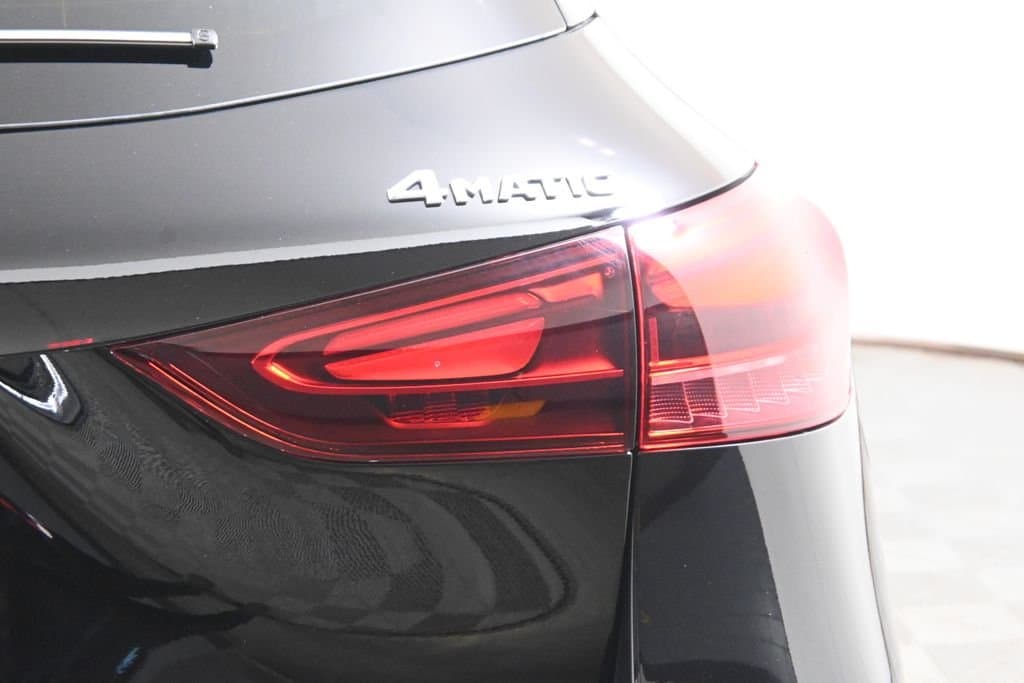 2026 Mercedes-Benz GLA 11