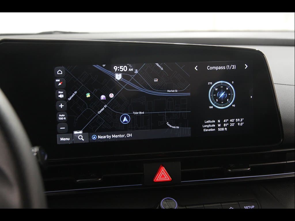 2025 Hyundai Elantra 8