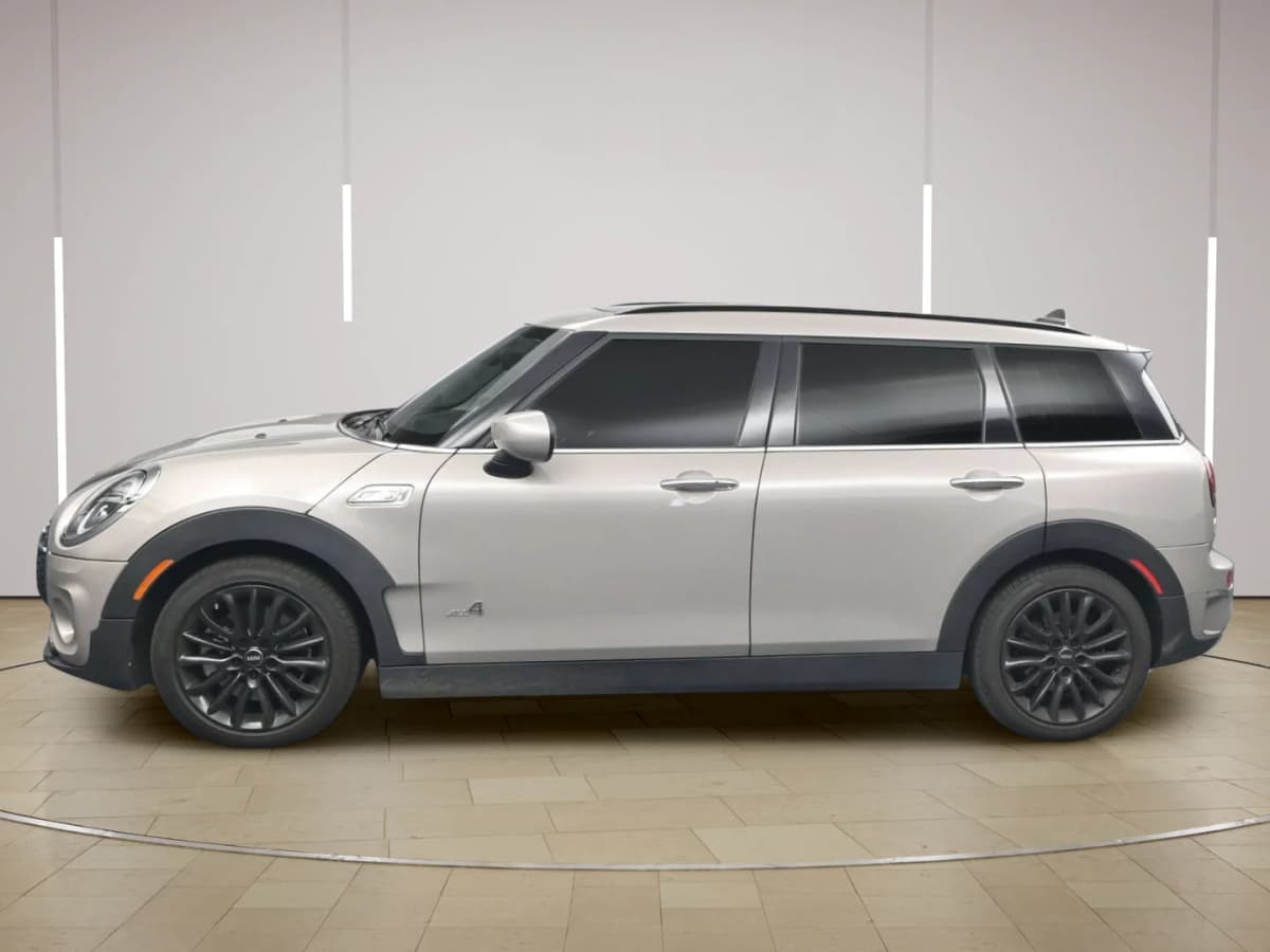 2022 MINI Clubman 37