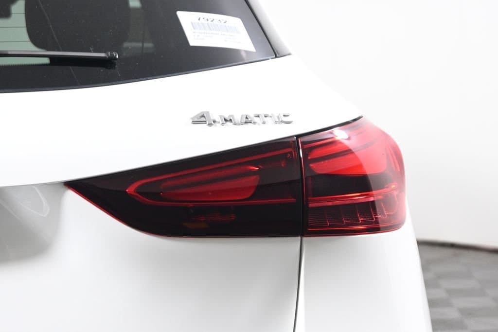 2026 Mercedes-Benz GLA 11