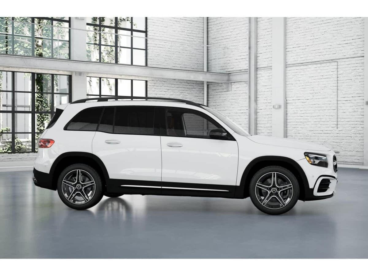 2026 Mercedes-Benz GLB 13