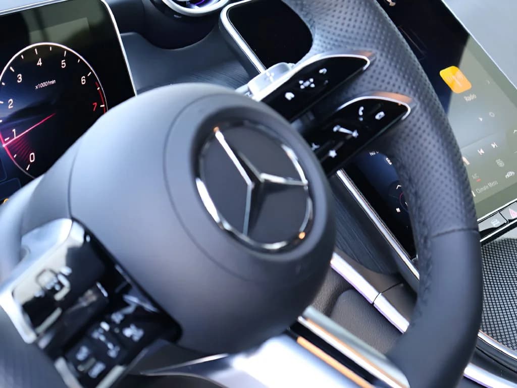 2026 Mercedes-Benz GLC 23