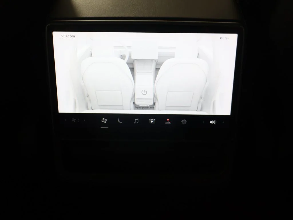 2025 Tesla Model 3 52