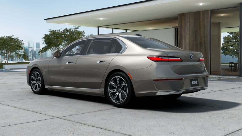 2026 BMW i7 14