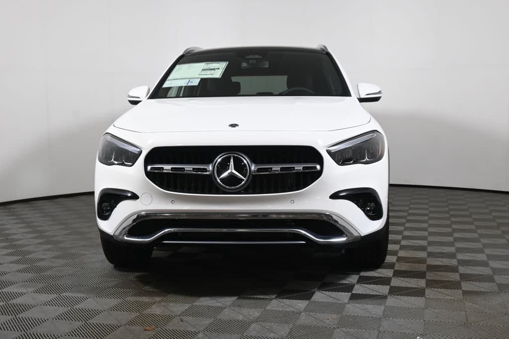 2026 Mercedes-Benz GLA 8