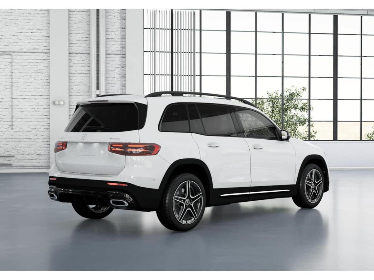 2026 Mercedes-Benz GLB 18