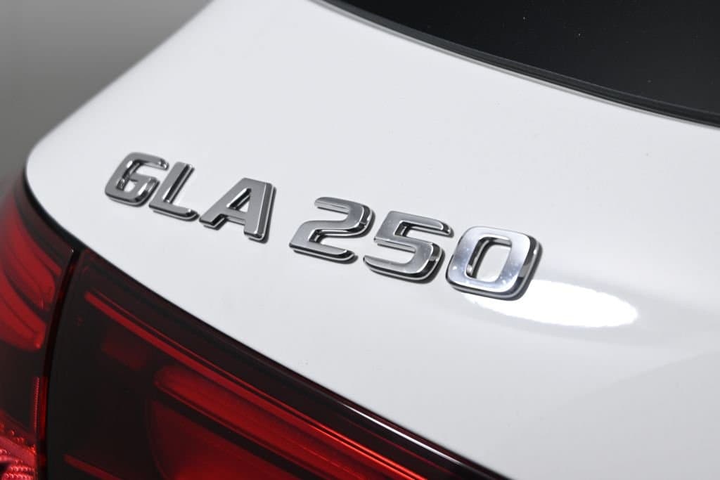 2026 Mercedes-Benz GLA 35
