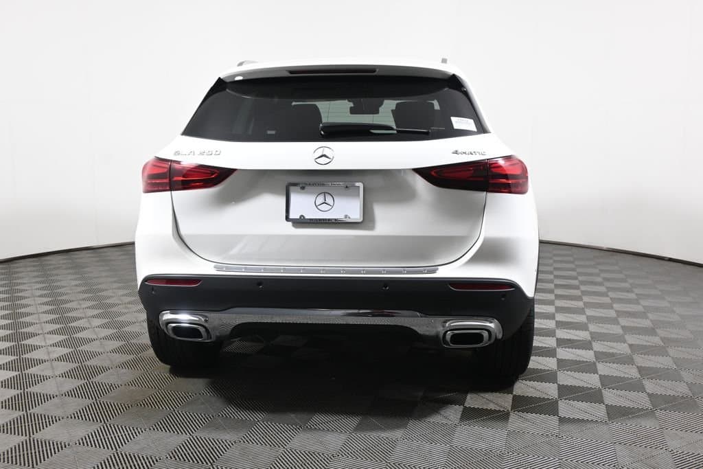2026 Mercedes-Benz GLA 4