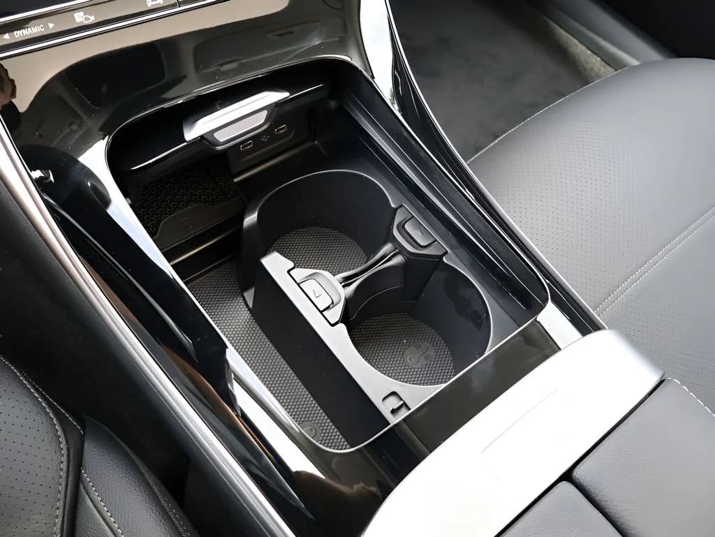 2026 Mercedes-Benz C-Class Sedan 22