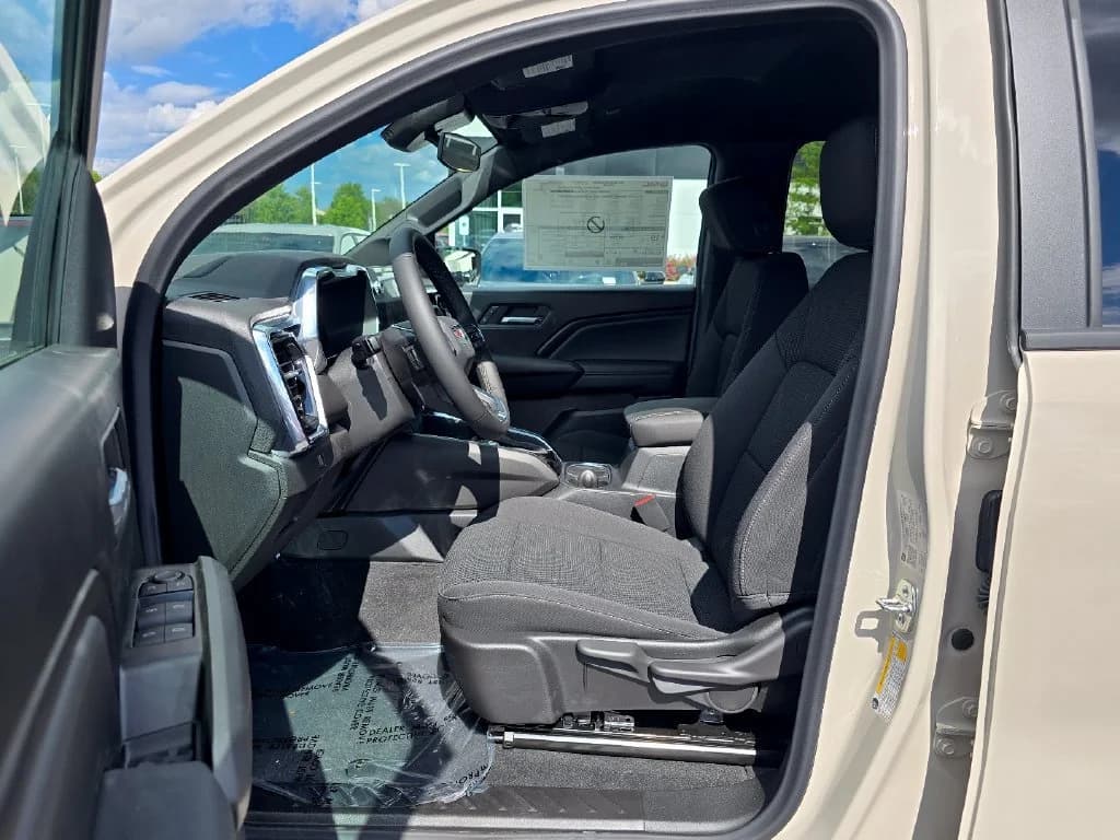 2026 GMC Canyon 17
