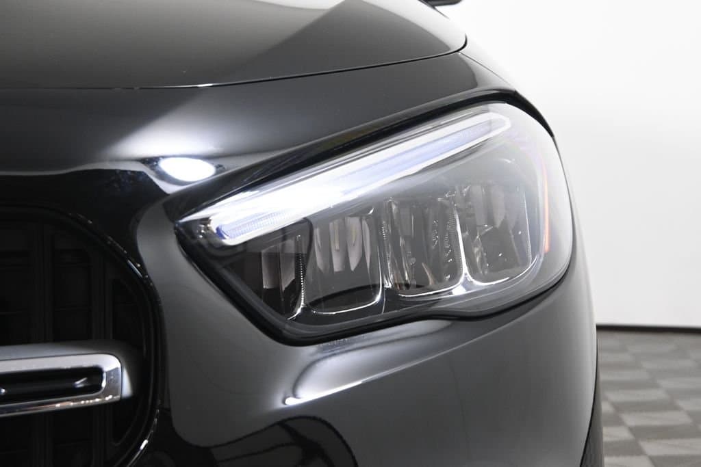 2026 Mercedes-Benz GLA 9