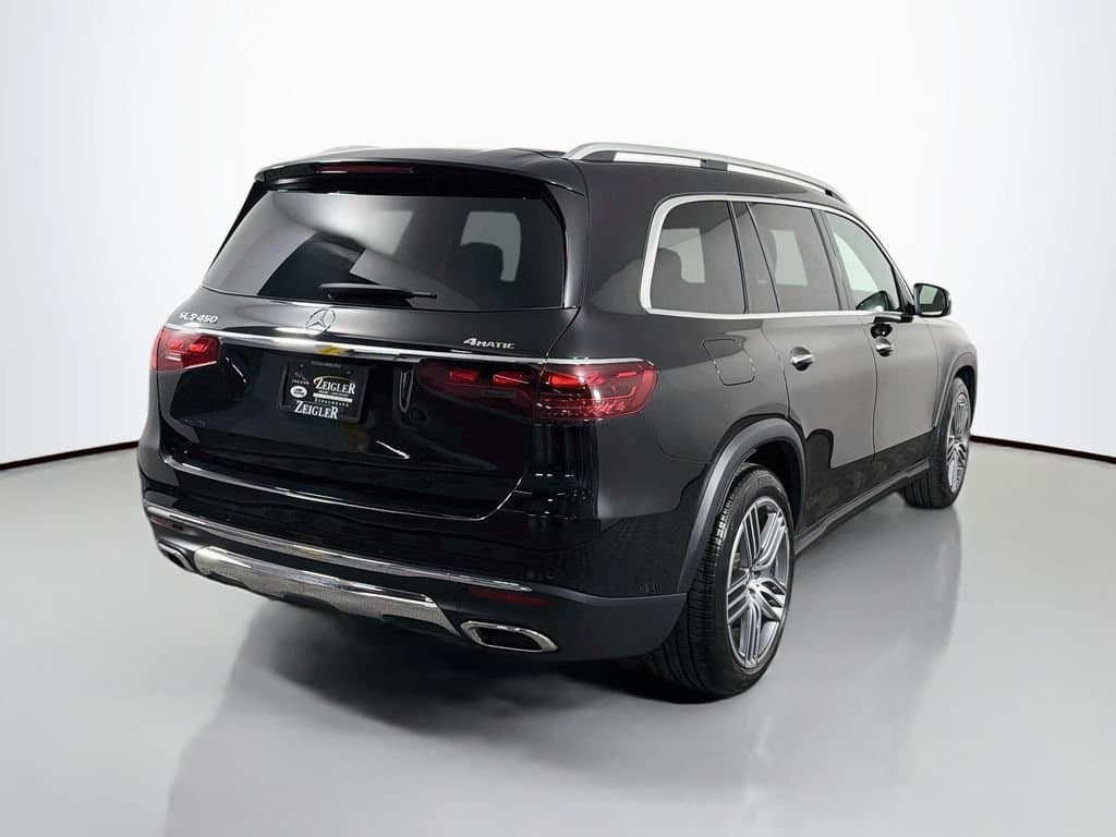 2026 Mercedes-Benz GLS 3