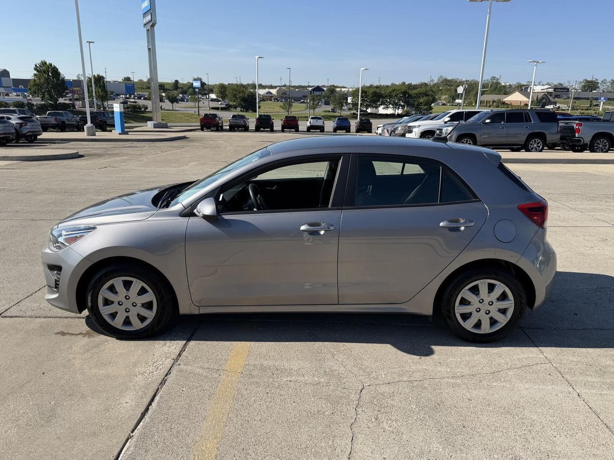 2023 Kia Rio 5-Door 32