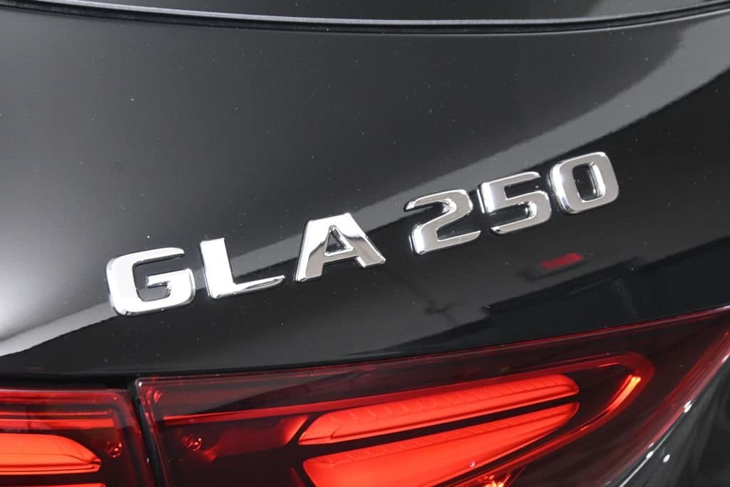 2026 Mercedes-Benz GLA 36