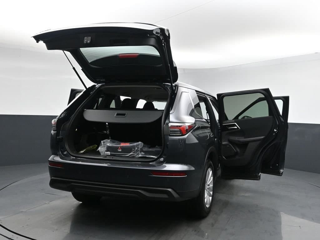 2026 Mitsubishi Outlander 24
