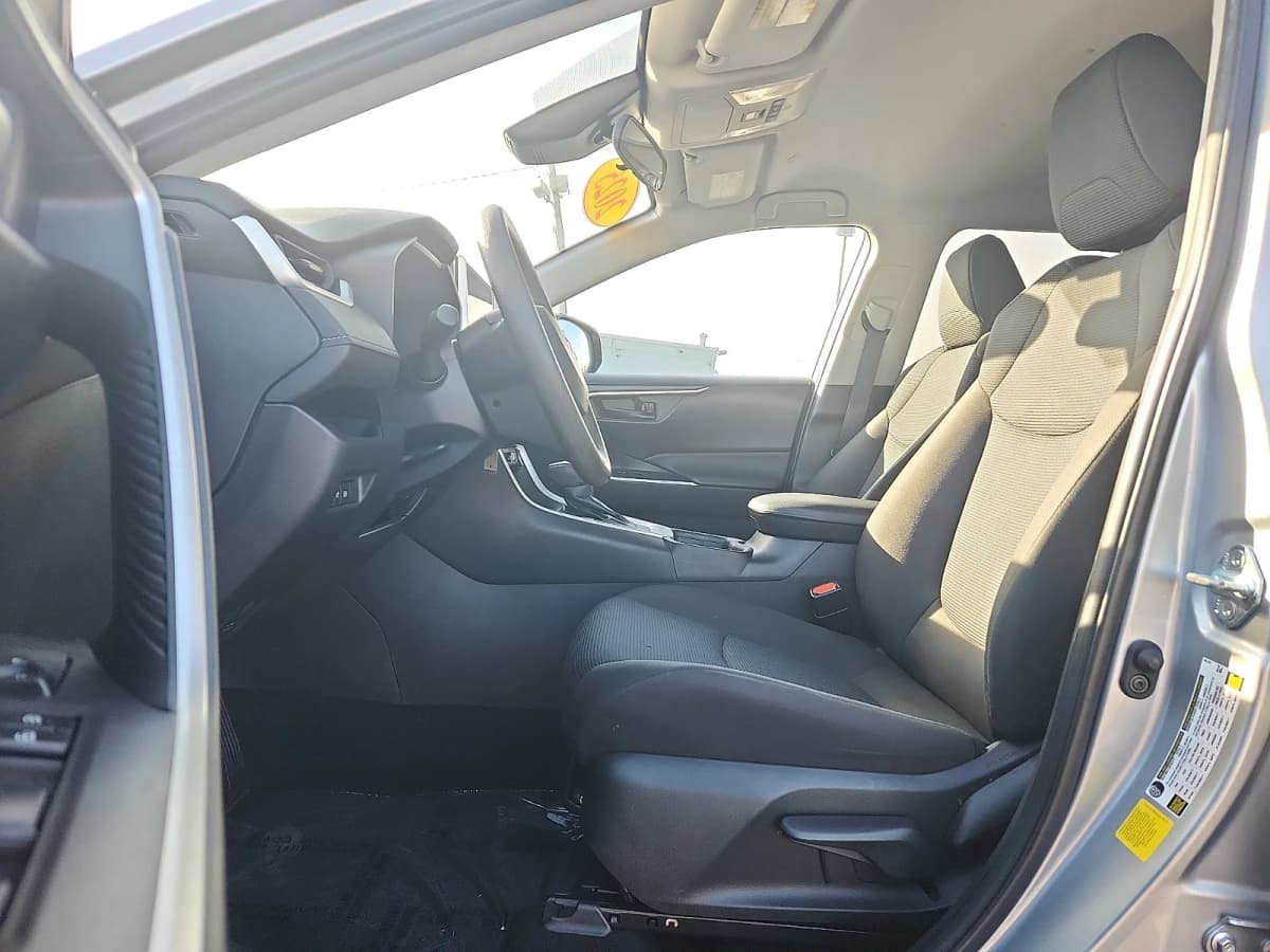 2025 Toyota RAV4 11