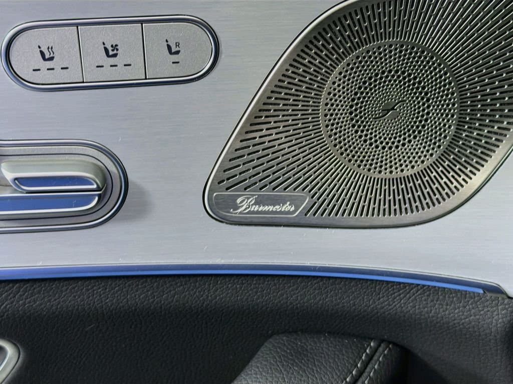 2026 Mercedes-Benz GLS 17