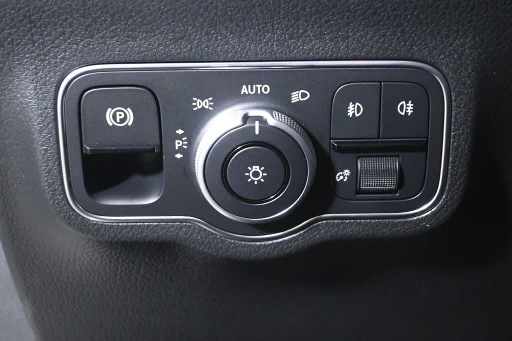 2026 Mercedes-Benz GLA 61