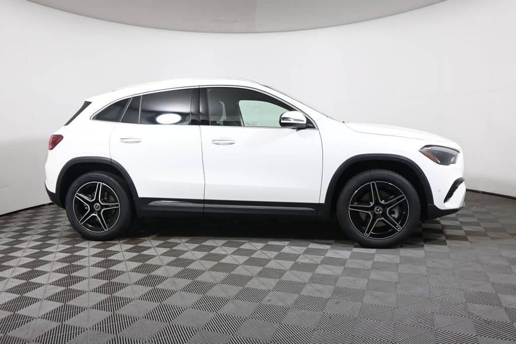 2026 Mercedes-Benz GLA 44