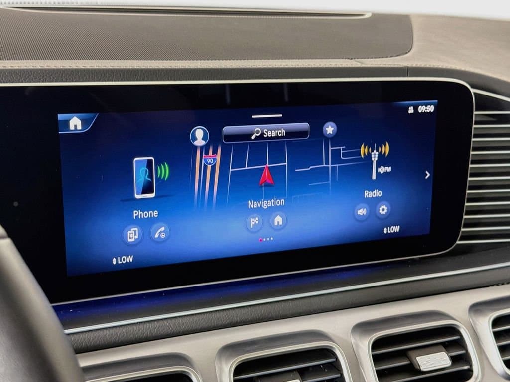 2026 Mercedes-Benz GLS 13