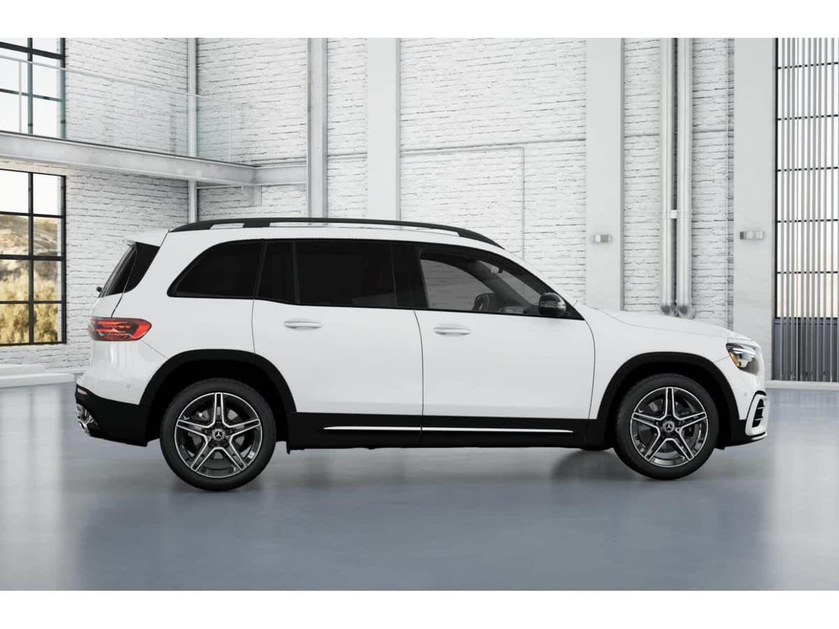 2026 Mercedes-Benz GLB 14