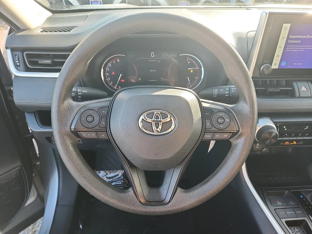 2025 Toyota RAV4 16