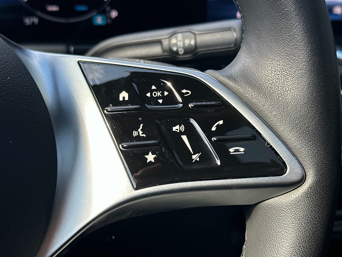 2026 Mercedes-Benz GLA 21