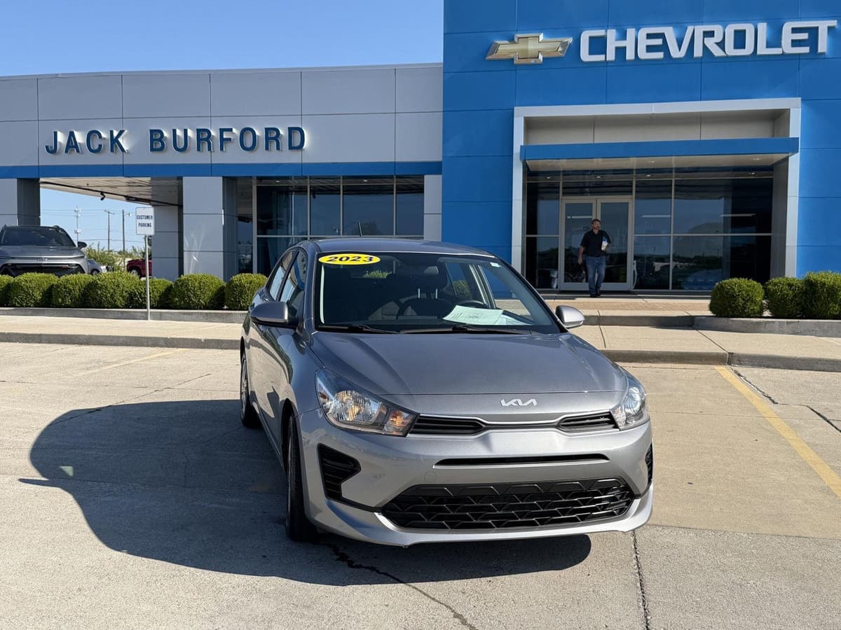 2023 Kia Rio 5-Door 39