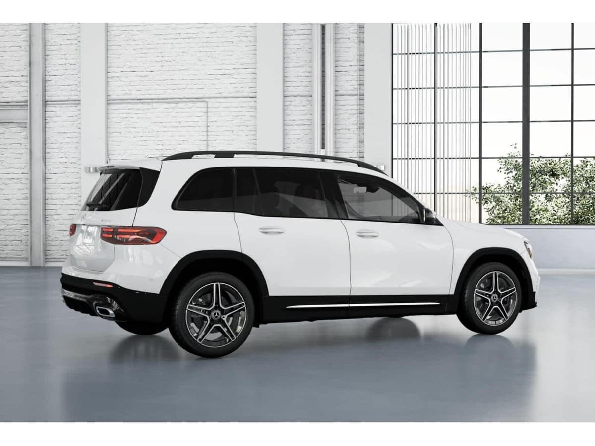 2026 Mercedes-Benz GLB 16