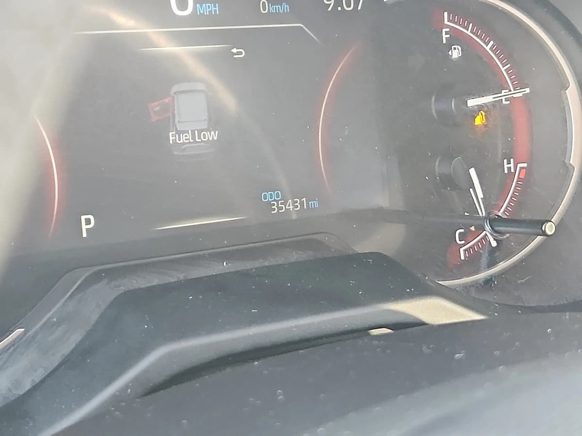 2025 Toyota RAV4 17