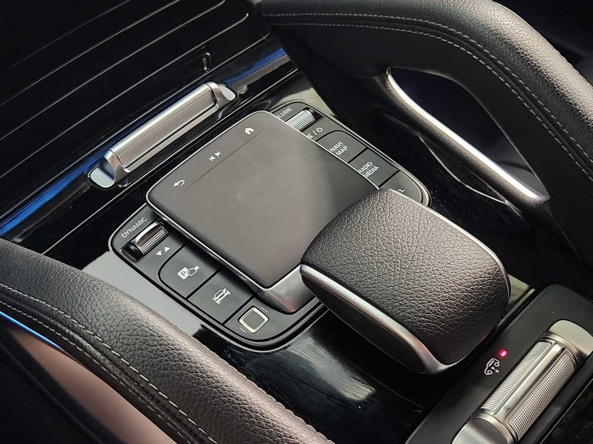 2026 Mercedes-Benz GLS 18
