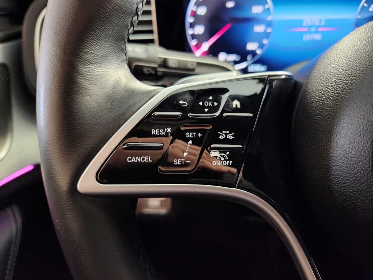 2026 Mercedes-Benz GLS 25