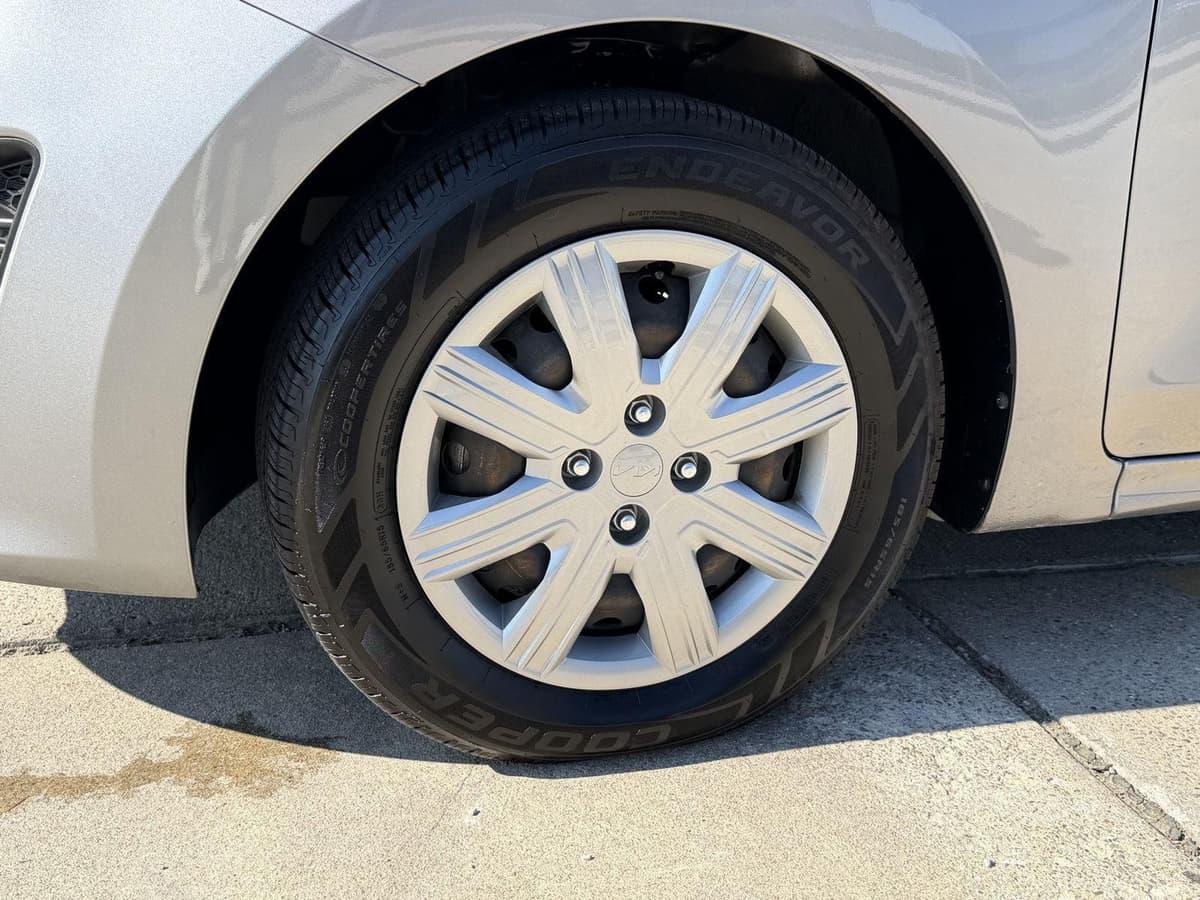 2023 Kia Rio 5-Door 28